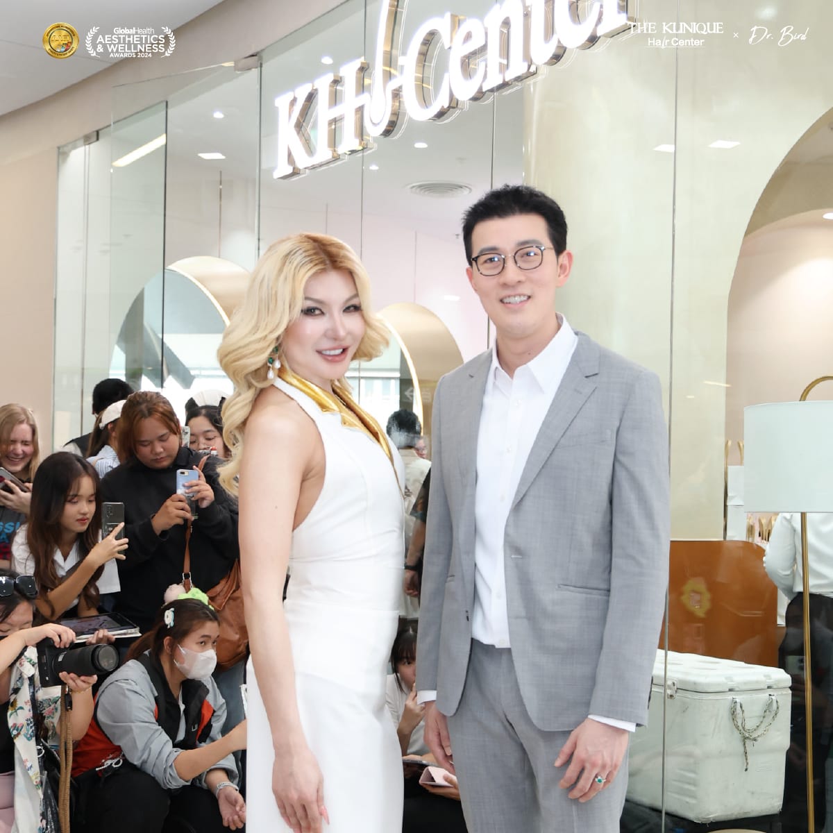 หัตถการศัลยกรรมปลูกผม, ปลูกผมที่ไหนดี, ปลูกผมราคา, ปลูกผมถาวร, ปลูกผม ผมบาง, ปลูกผม ถาวร ราคา,ผมร่วง, ผมร่วงเกิดจากอะไร, ผมร่วง ปลูกผม, ปัญหาผมร่วง, ลดผมร่วง, แก้ผมร่วง, แก้ผมขาดร่วง, คลินกปลูกผม,ปลูกผมบาง, รากผมฝ่อ,ผมบาง, ศัลยกรรมปลูกผม, วิธีแก้ผมบาง, ศูนย์ดูแลเส้นผม, hair center, หัวเถิก, หัวล้าน, ศีรษะล้าน, ปลูกผมเทคนิคไหนดี, ปลูกผมมีกี่แบบ, ปลูกผม FUE, ปลูกผม DHI, รีวิว ปลูกผม , เซลล์กราผม, ยาปลูกผม, กราฟผม, กราฟปลูกผม, กระตุ้นรากผม, กระตุ้นเซลล์ผม, รากผมอ่อนแอ, ปัญหาผม,รักษาเส้นผม, รักษาผมร่วง, รักษารากผม, รักษาผมบาง